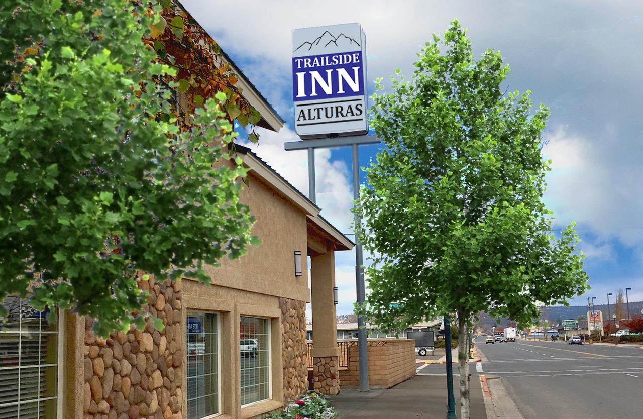 Trailside Inn Alturas Buitenkant foto